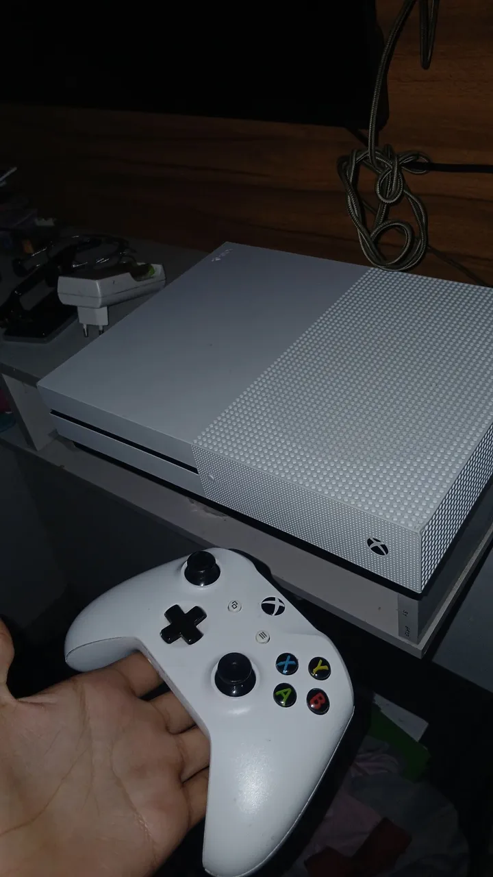 Xbox One S Branco + GTA 5
