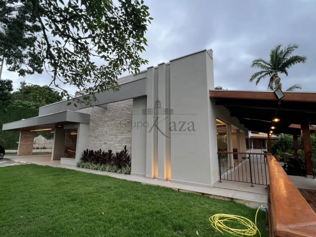 Oportunidade - Casa em Condomínio - Quinta das Flores - Condomínio Quinta das Flores - 4 D