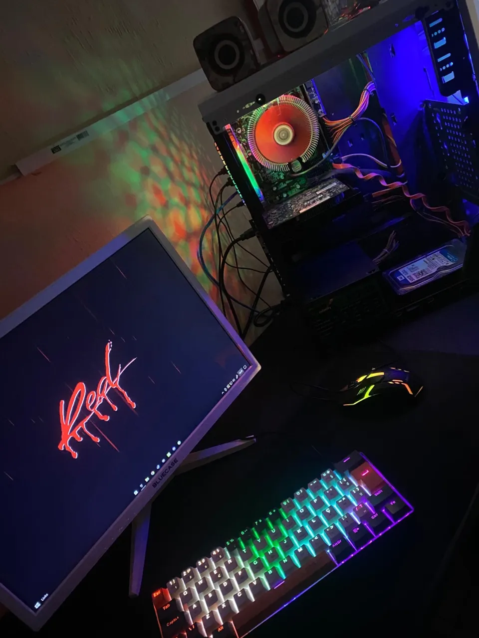 PC Gamer com Iluminação RGB e Desempenho Incrível!