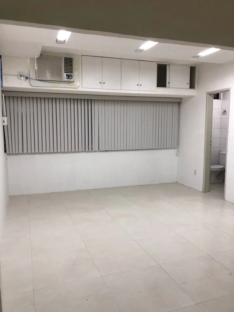 ALUGO- Sala próximo ao Shopping Recife