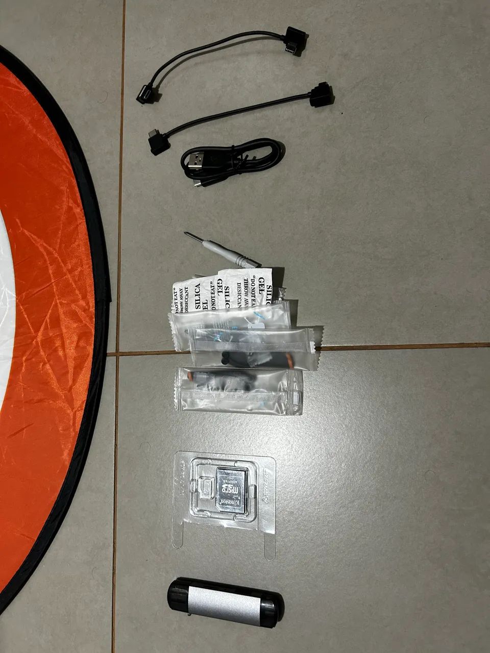 Drone DJI Mini 2 Fly More Combo - Foto 2