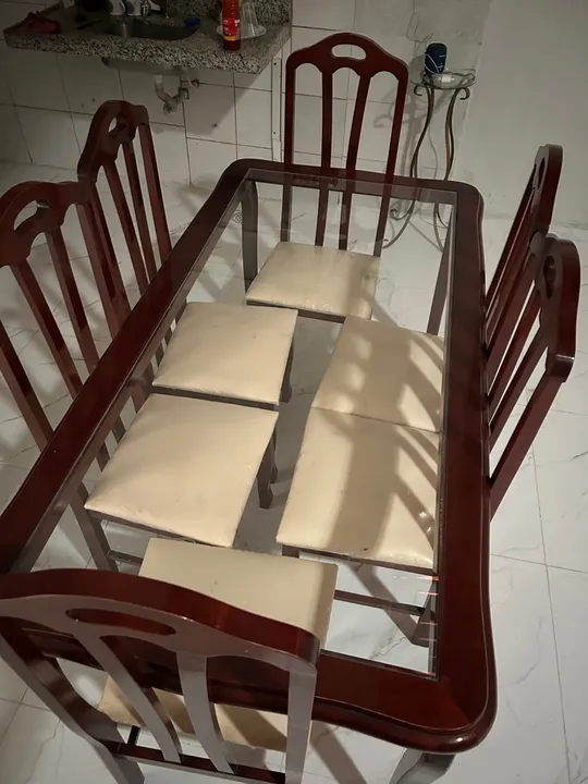 Mesa de Jantar em Madeira Maciça