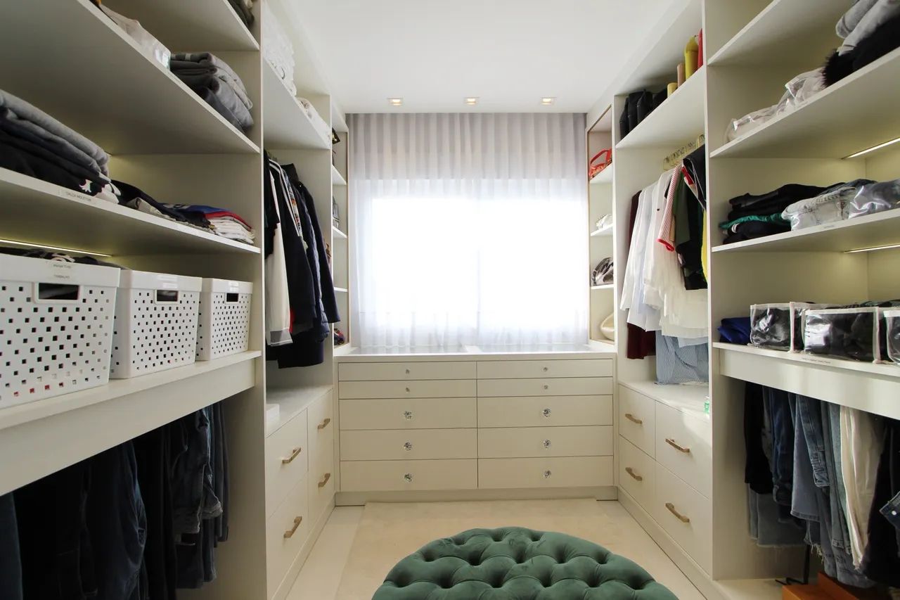 Closet dos Sonhos - Sofisticação, Funcionalidade e Espaço - Armários e ...
