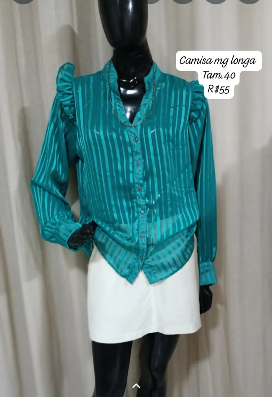 Camisa listrada verde manga longa tamanho 40
