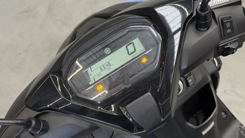 YAMAHA FLUO 125 - Foto 3
