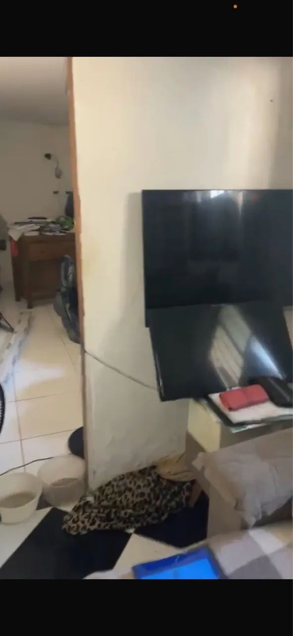 Alugo uma casa 