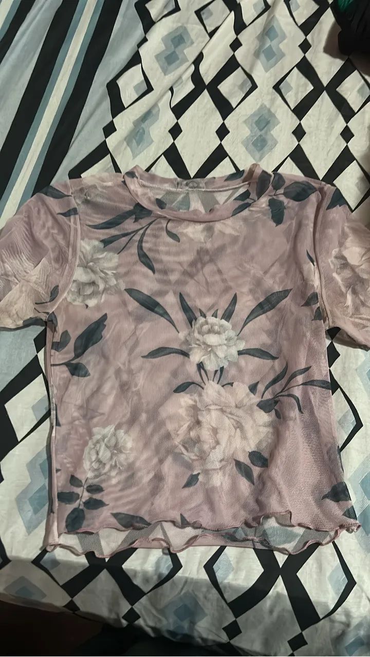Lote de roupas 