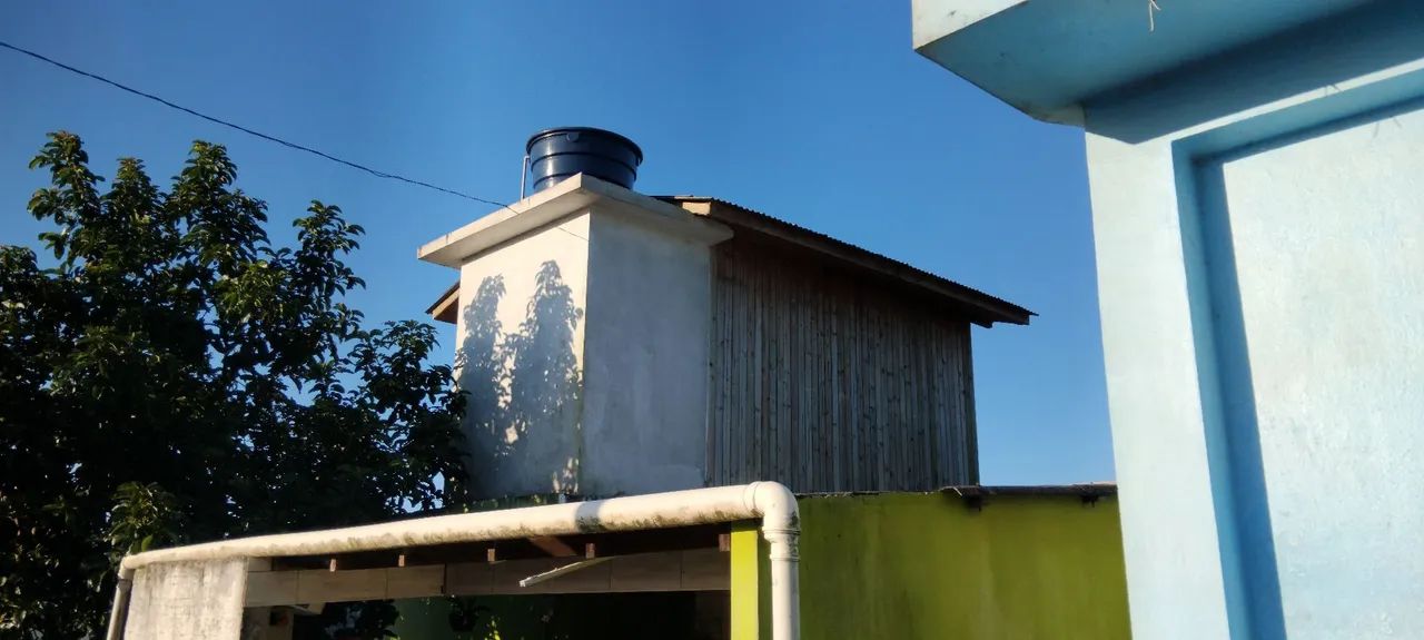 Casa de madeira para retirada 