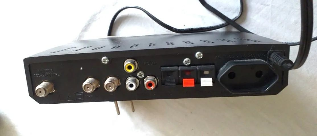 Receiver (receptor) de sinal de satélite Visiontec VT 1000 smart com controle remoto.Novo. - Foto 5