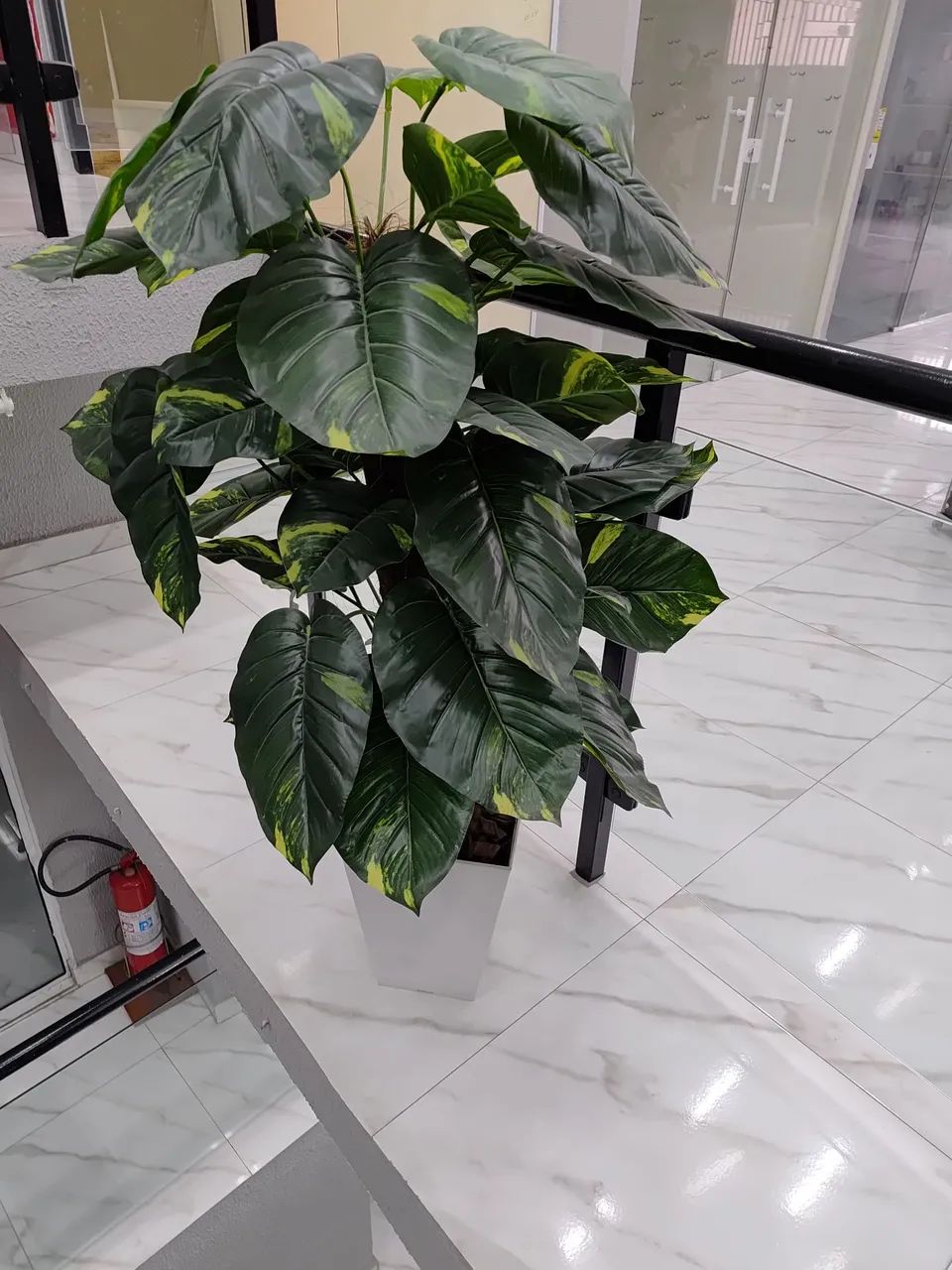 Planta artificial  - Foto 2