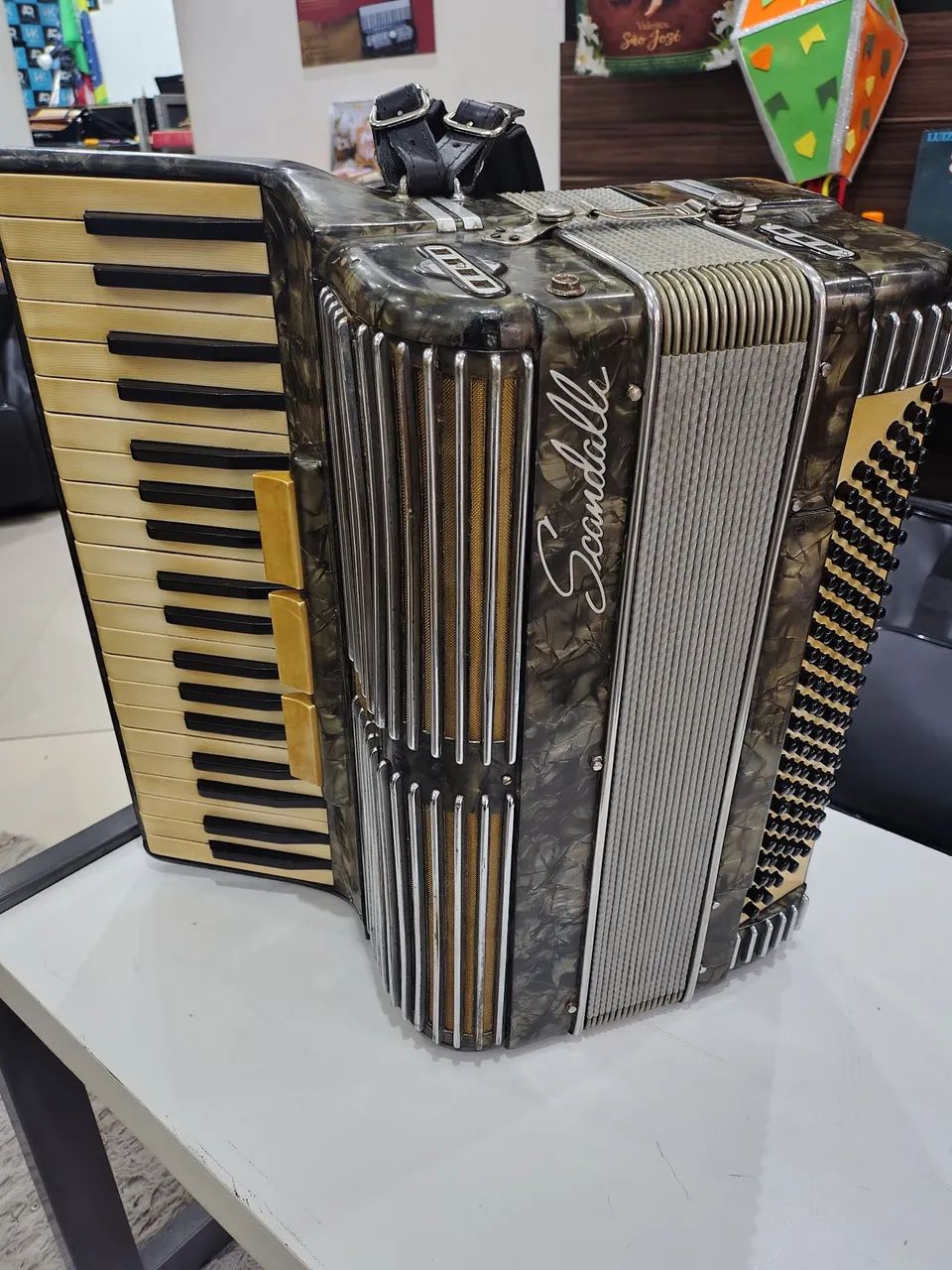 Acordeon Scandalli vintage ano 1940 - Foto 4