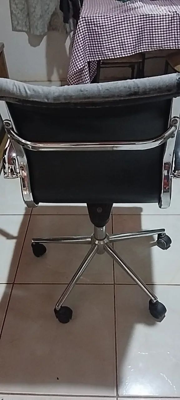 Cadeira escritório reunião  - Foto 2