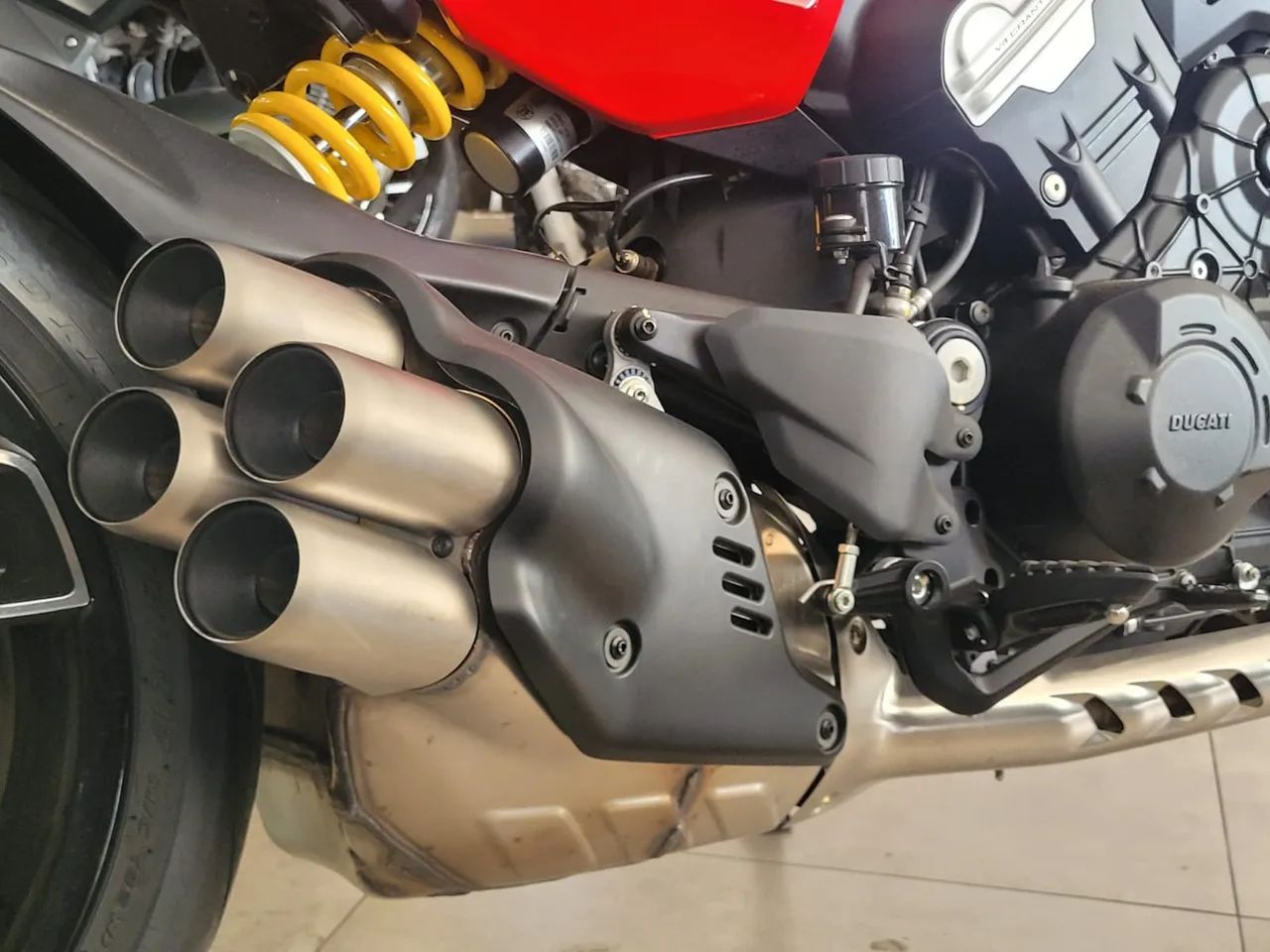 Ducati DIAVEL V4 1158 - Foto 5