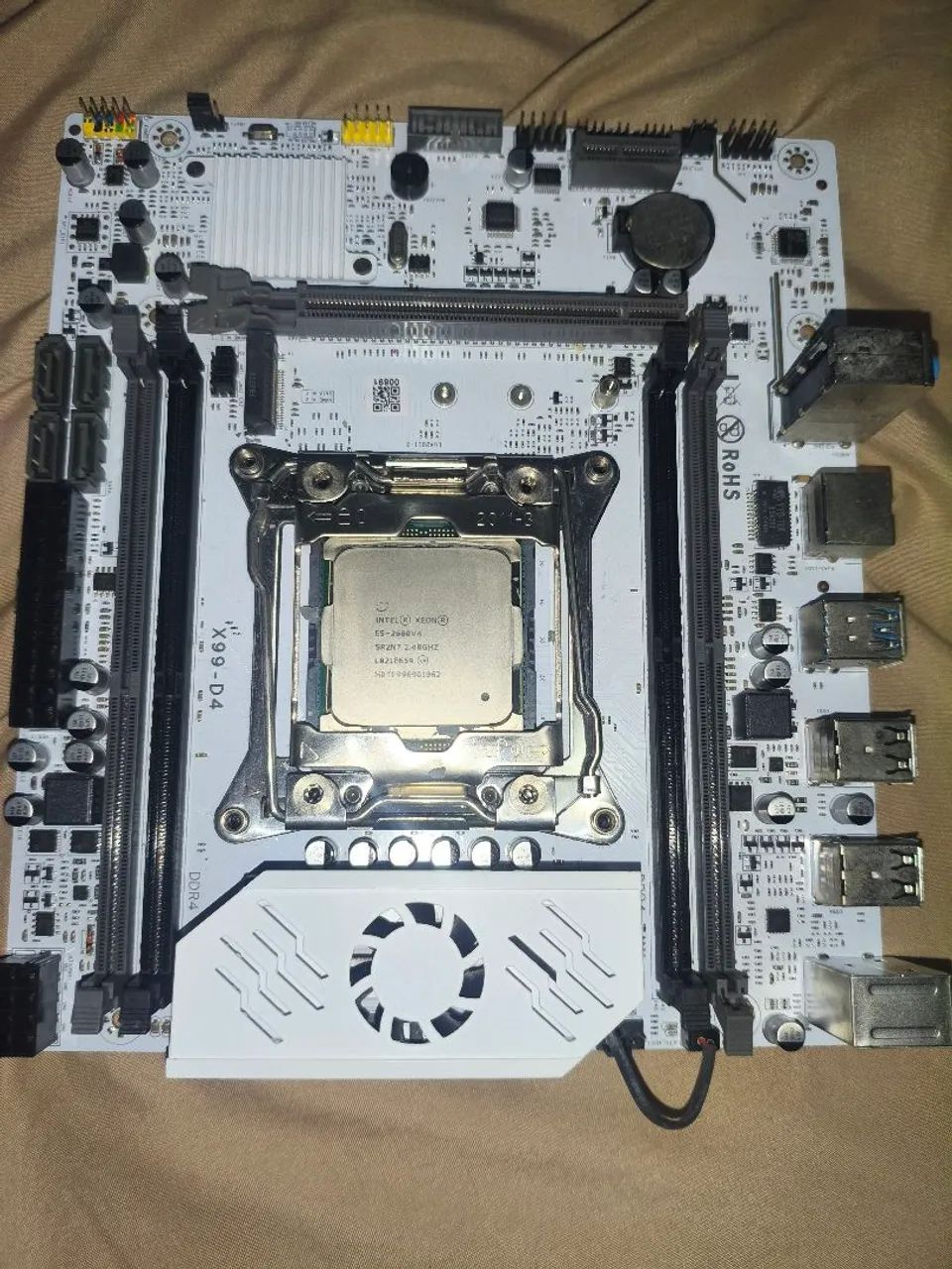 Kit xeon E5-2680 com watercooler 