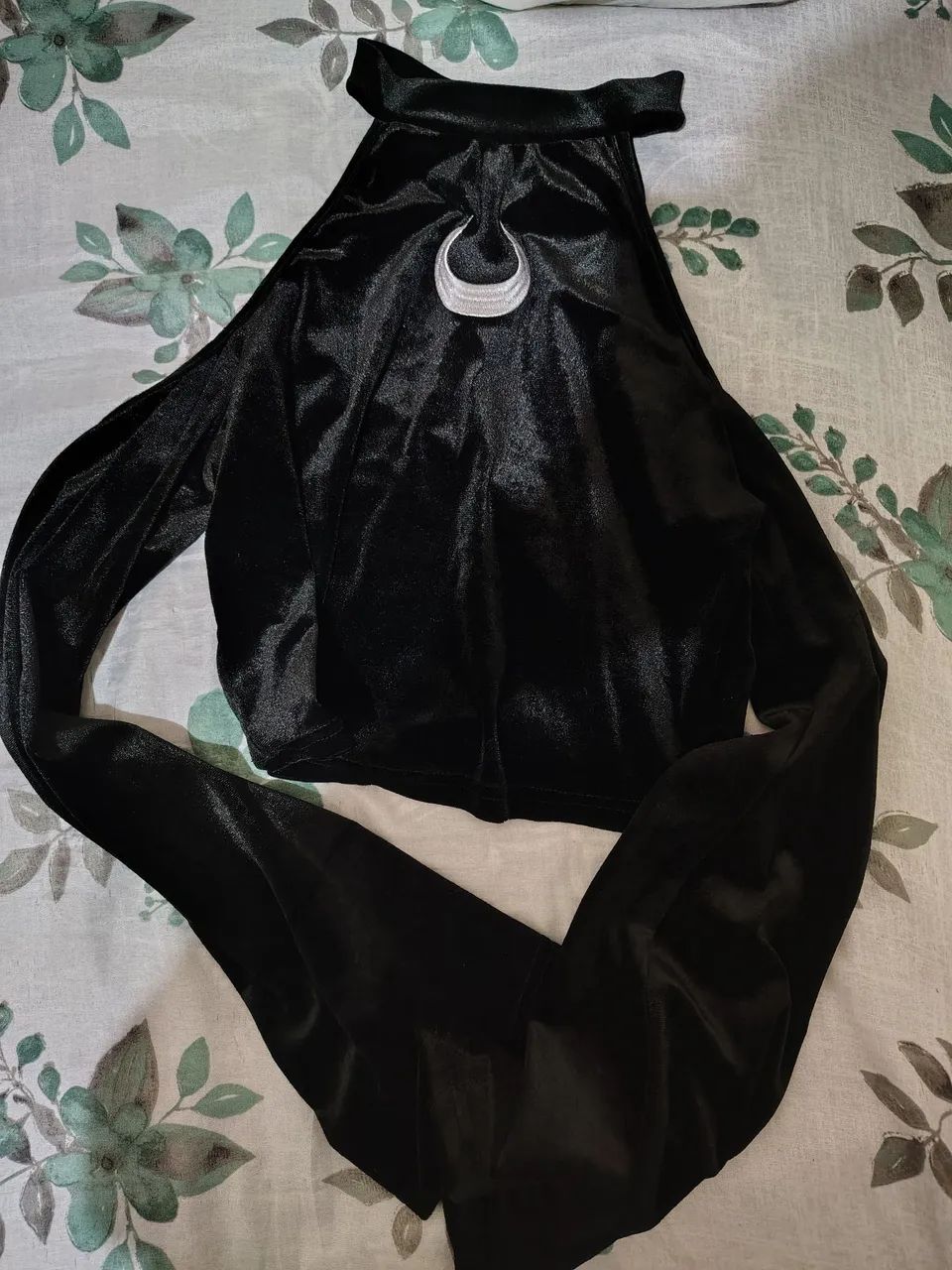 Blusa preta gótica 