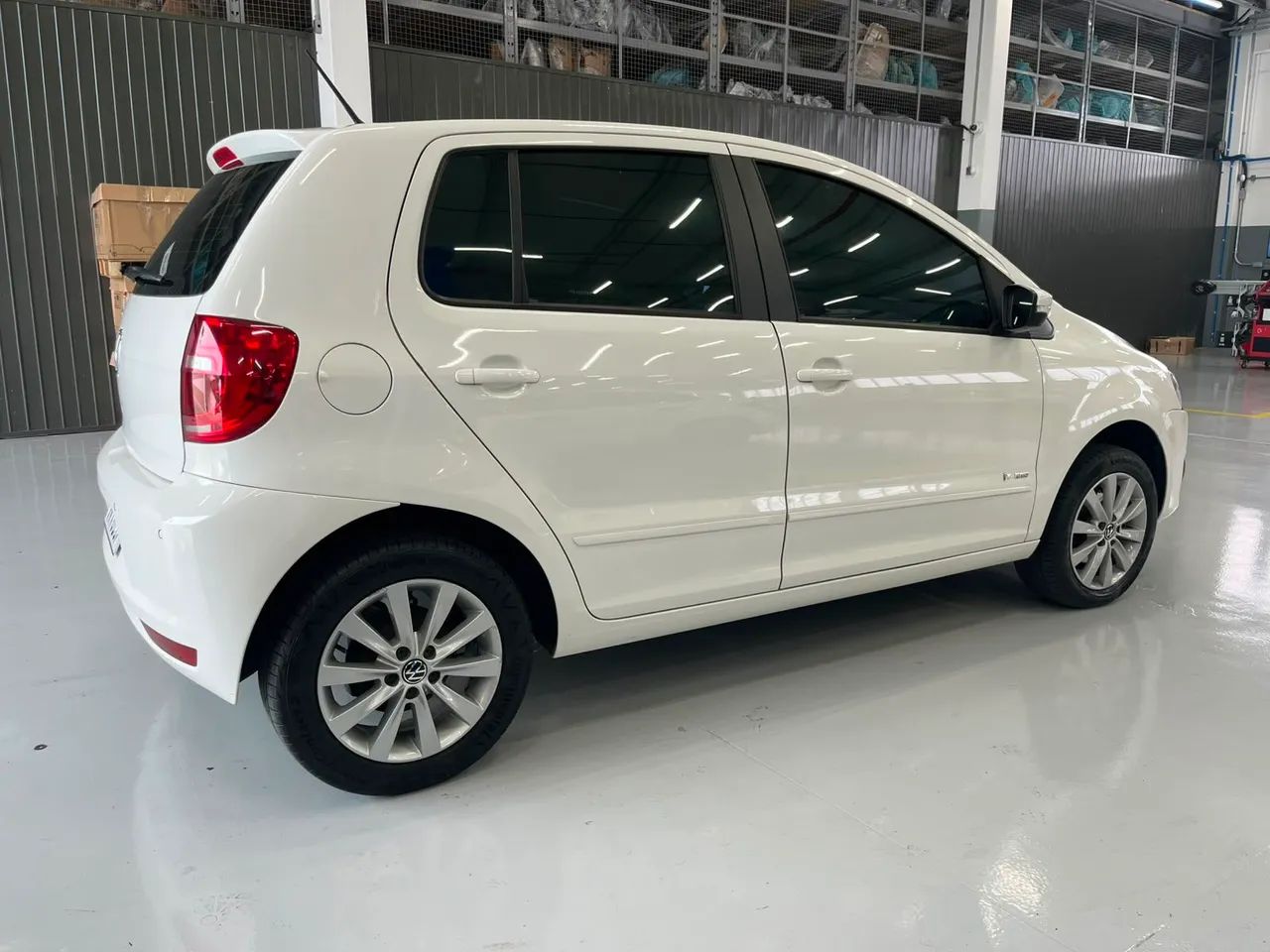 Volkswagen Fox 1.6 MI Total Flex 8V 5P 2013 - Foto 5