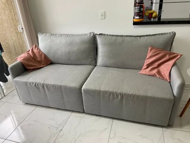 Sofá cama retrátil e reclinável; 3 lugares
