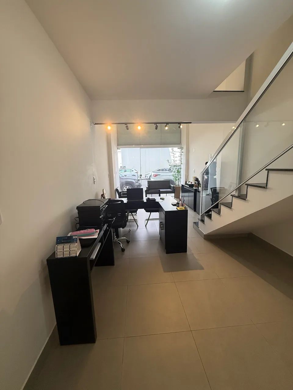 Loja comercial mobiliada com mezanino no bairro Conceição - Foto 3