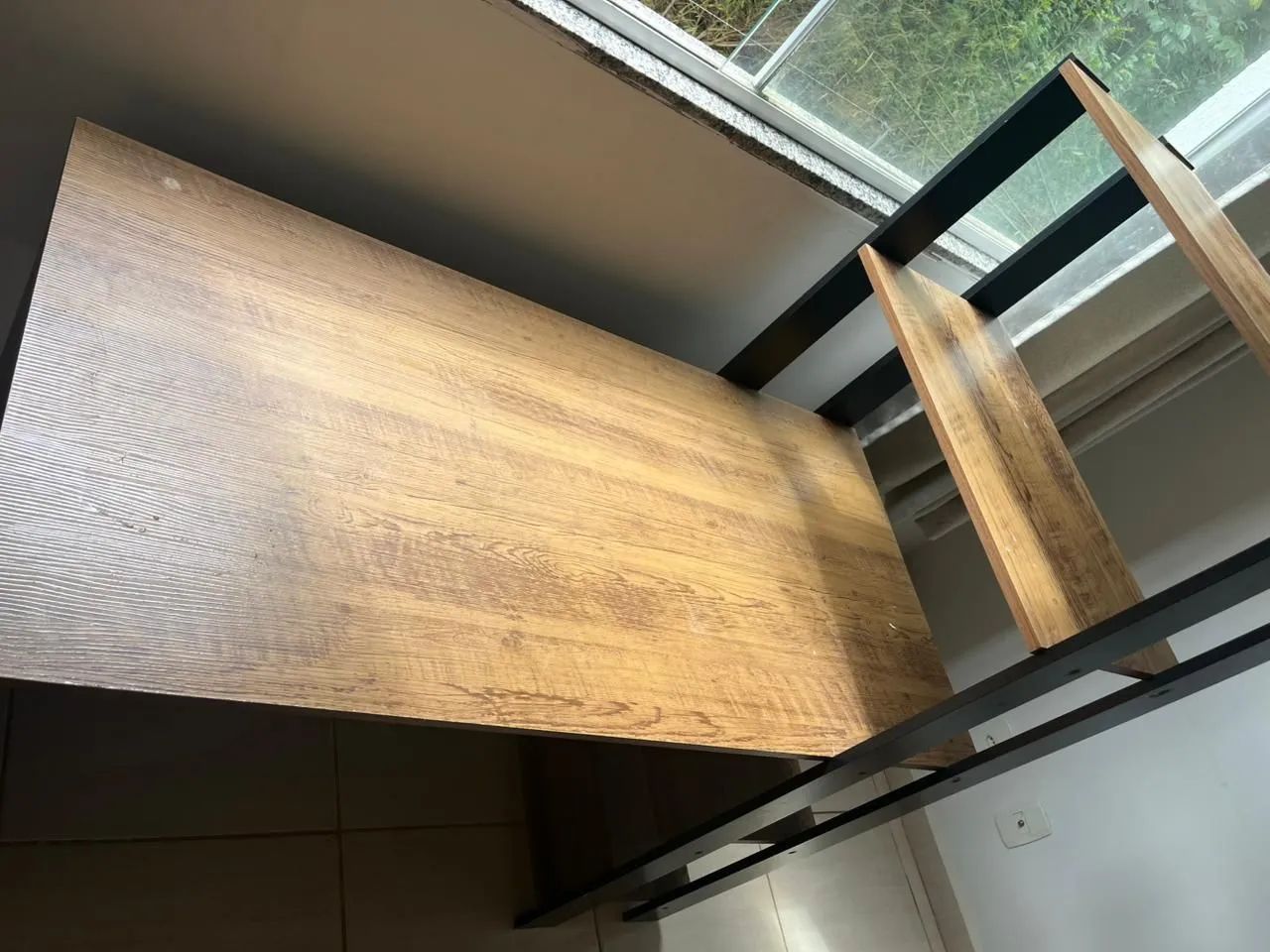 Escrivaninha já montada - Foto 2