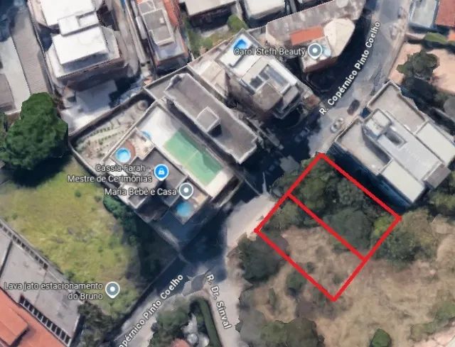 Terreno com 770m2, composto por 2 lotes de 385m2 cada