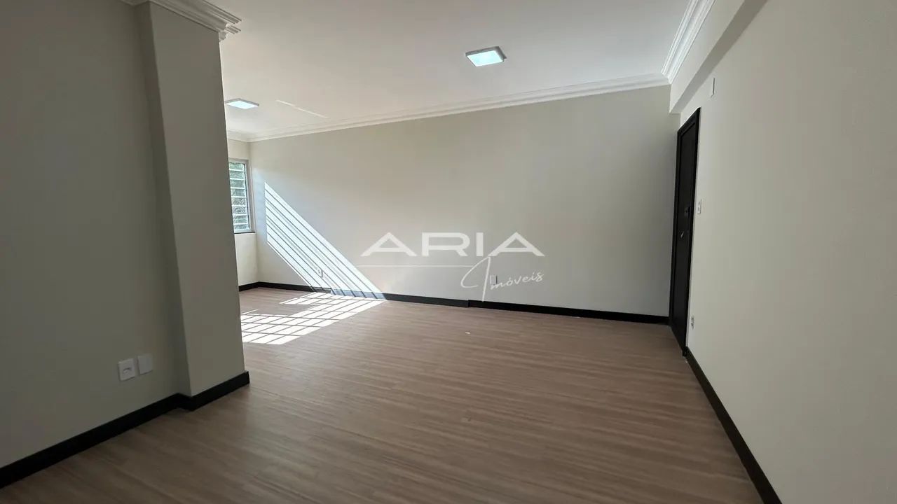 Apartamento à venda no Edifício Angélica no Centro de Londrina/PR - Foto 5