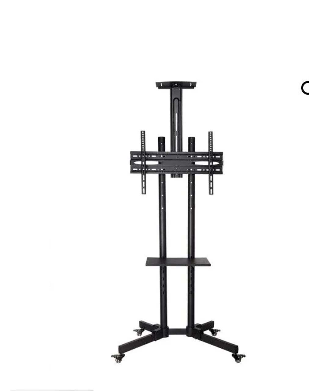 Pedestal com rodinhas para TVs 
