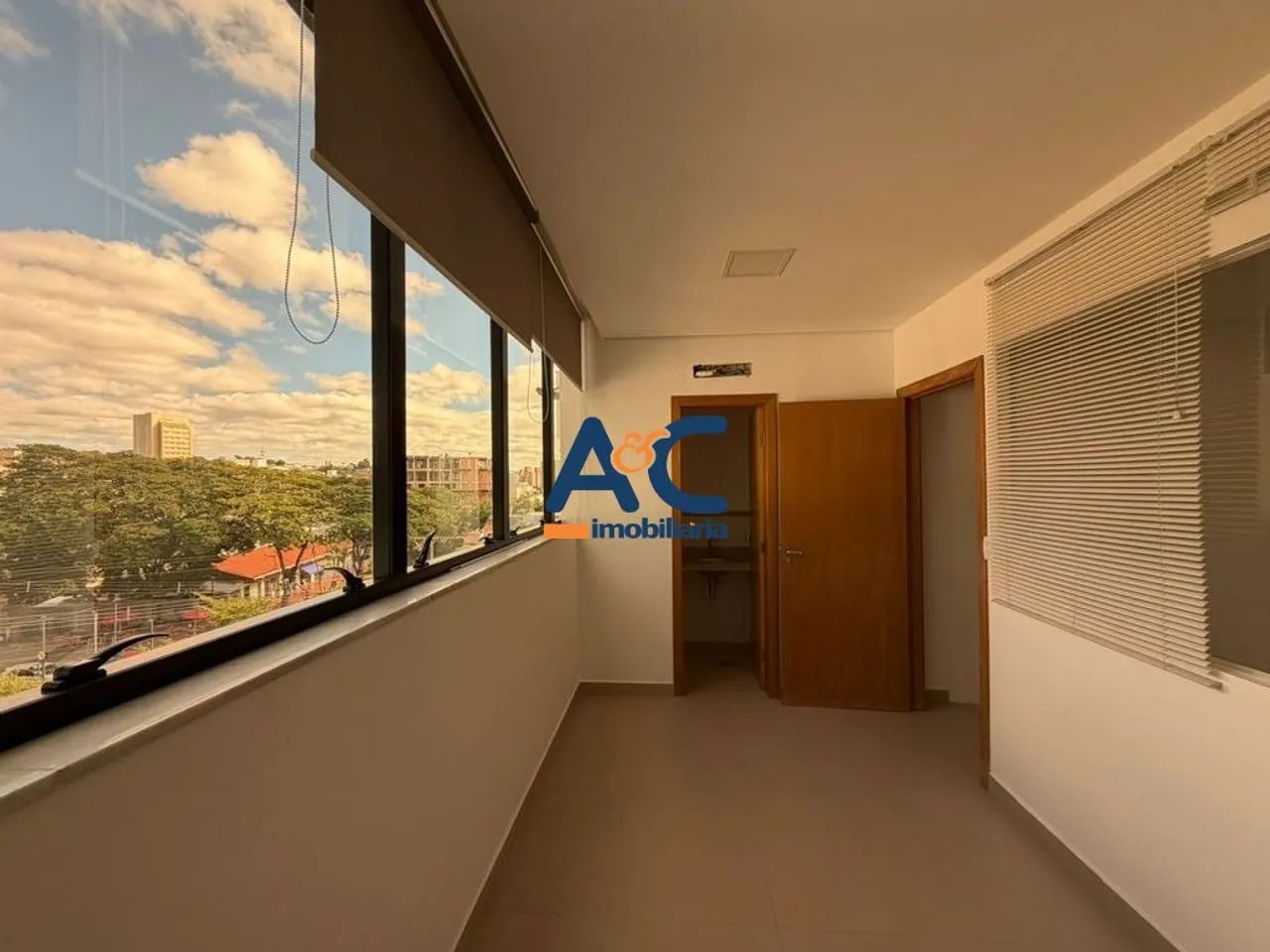 Sala comercial no bairro Jaraguá - Foto 4