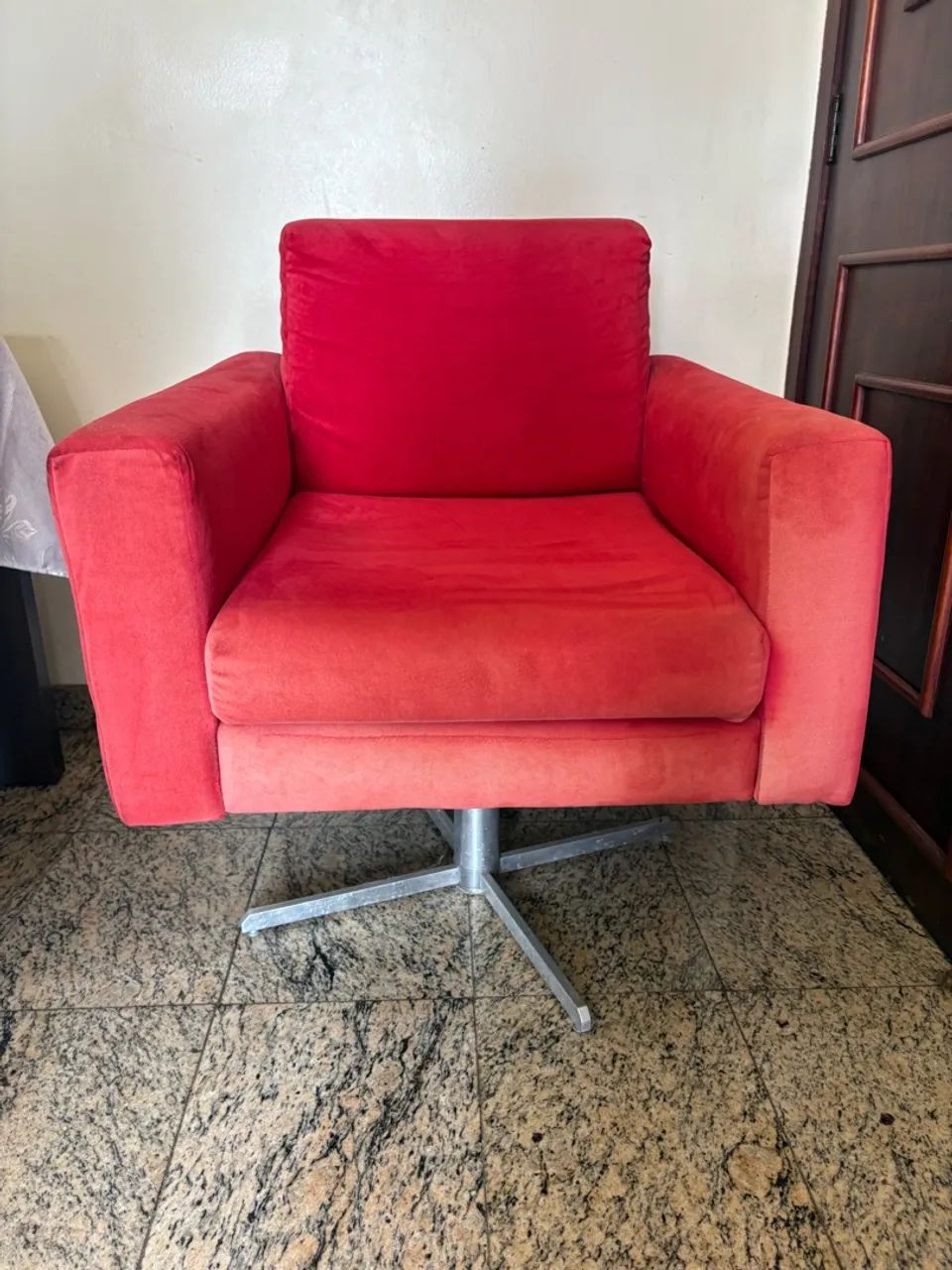 Poltrona Vermelha  - Foto 2