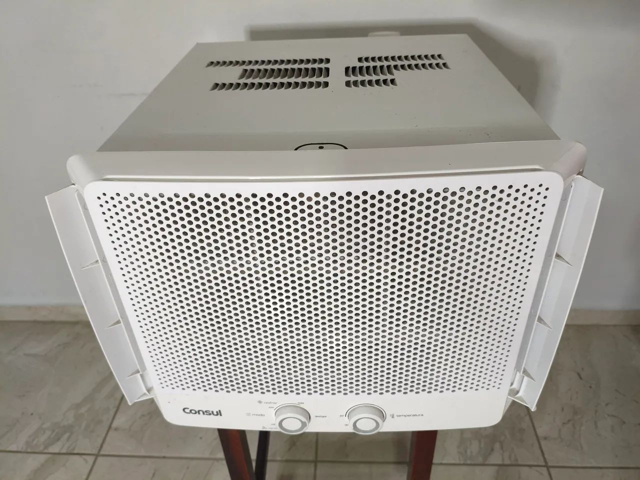 AR condicionado Consul 10.000 Btus, funcionando perfeitamente