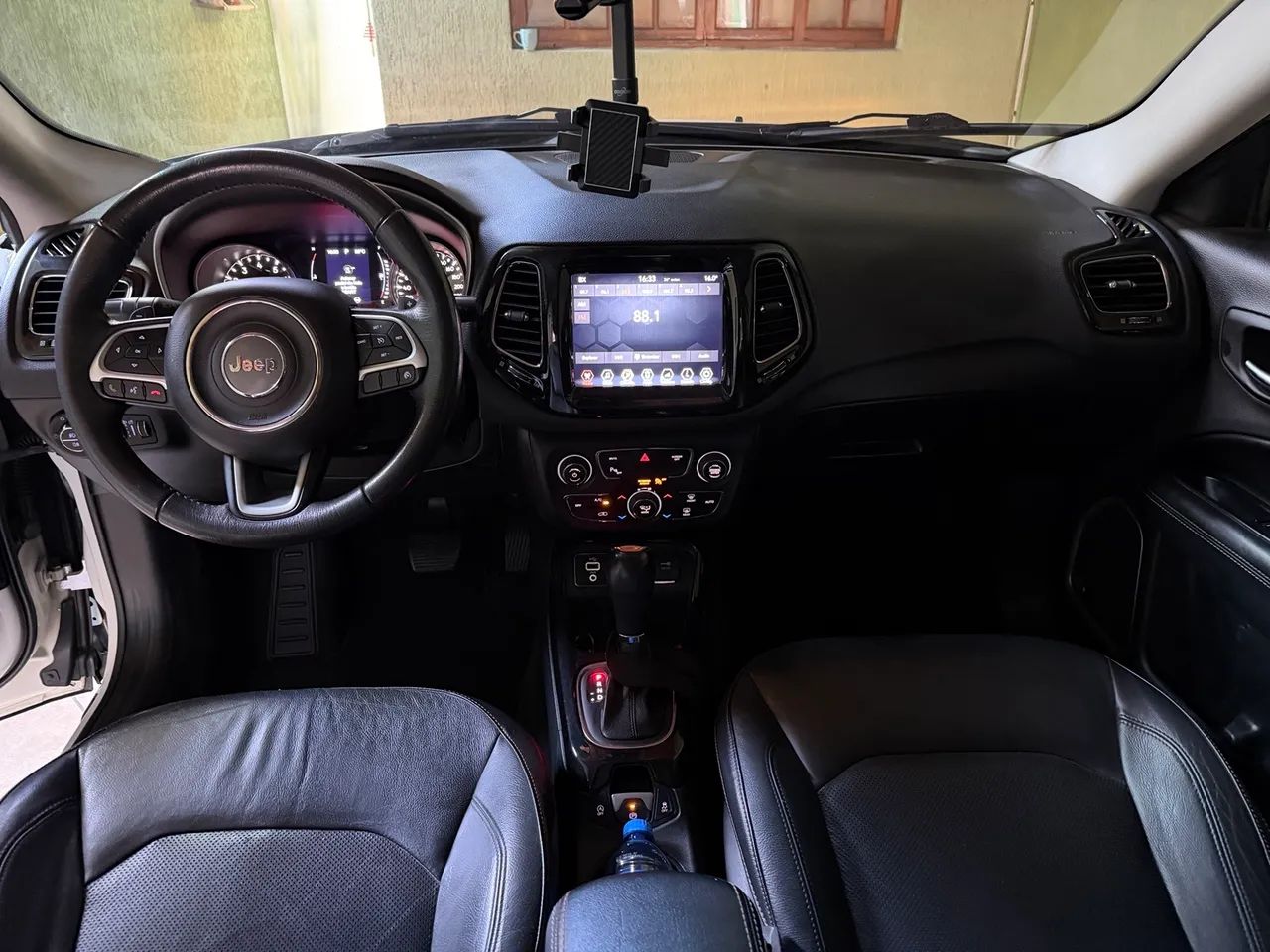 Jeep Compass Night Eagle 2.0 4X2 Flex 16V AUT 2018 - Foto 2