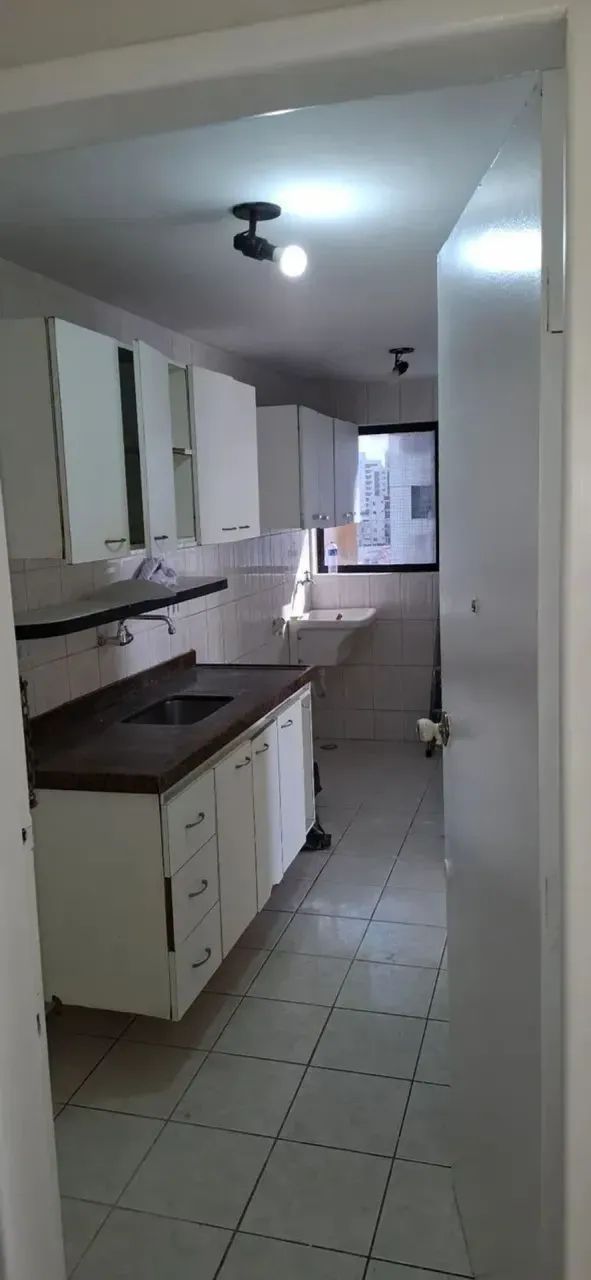 Imóvel para venda possui 75 metros quadrados com 3 quartos - Foto 2