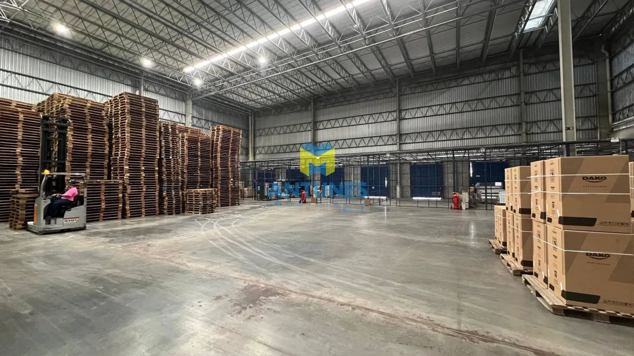 Alugue Galpão em Condomínio Logistico com 12.000m², doca e pé direito de 12m - Foto 10