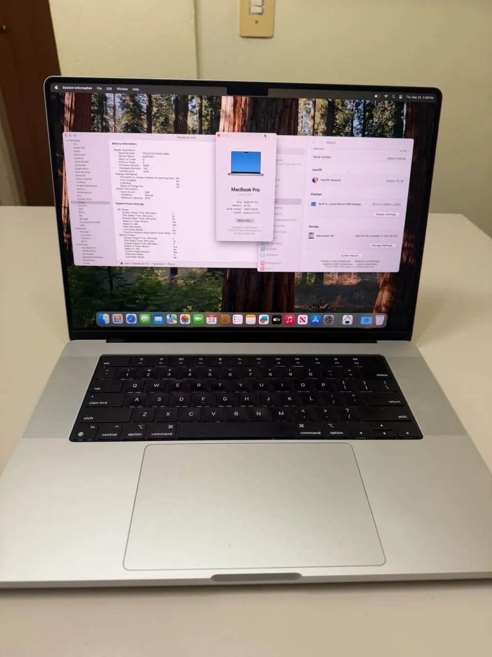 MacBook Pro M1 Pro 16 inch 16gb ram 512gb SSD 
