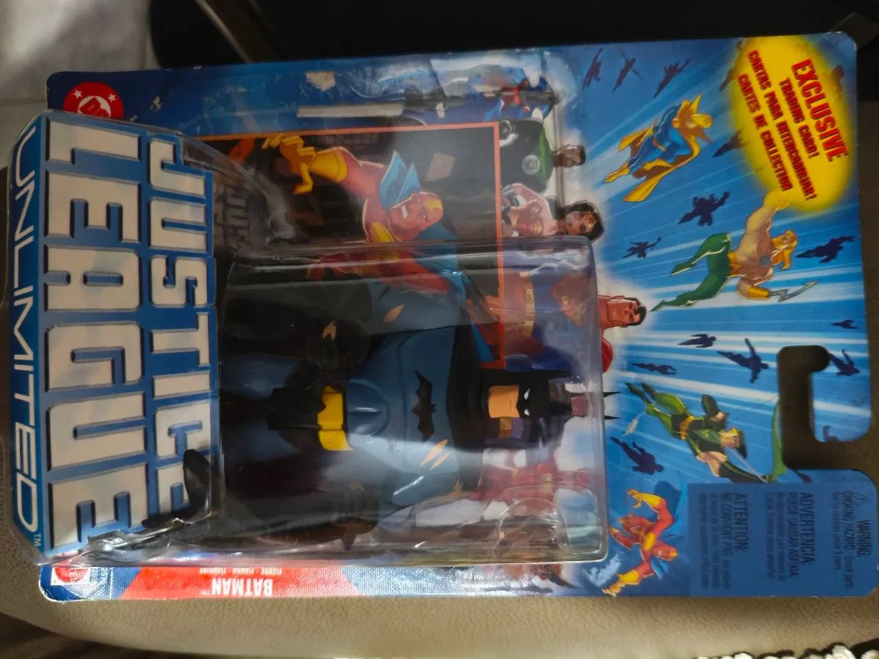 Batman com efeito de roupa rasgada - liga da justiça 
