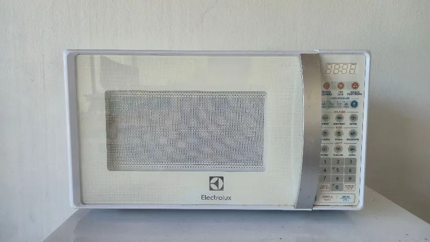 Microondas Electrolux com avarias - Foto 4