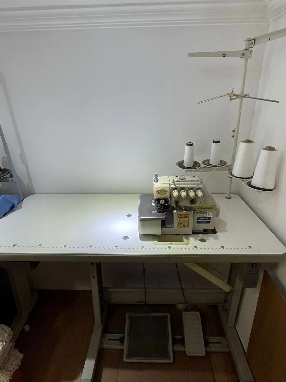 Overlock Industrial Ponto Cadeia Direct Drive - Foto 3