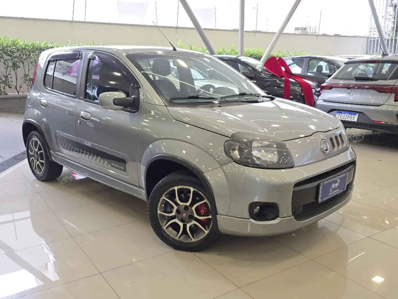 Fiat Uno Sporting 1.4 EVO Fire Flex 8V 4P 2013