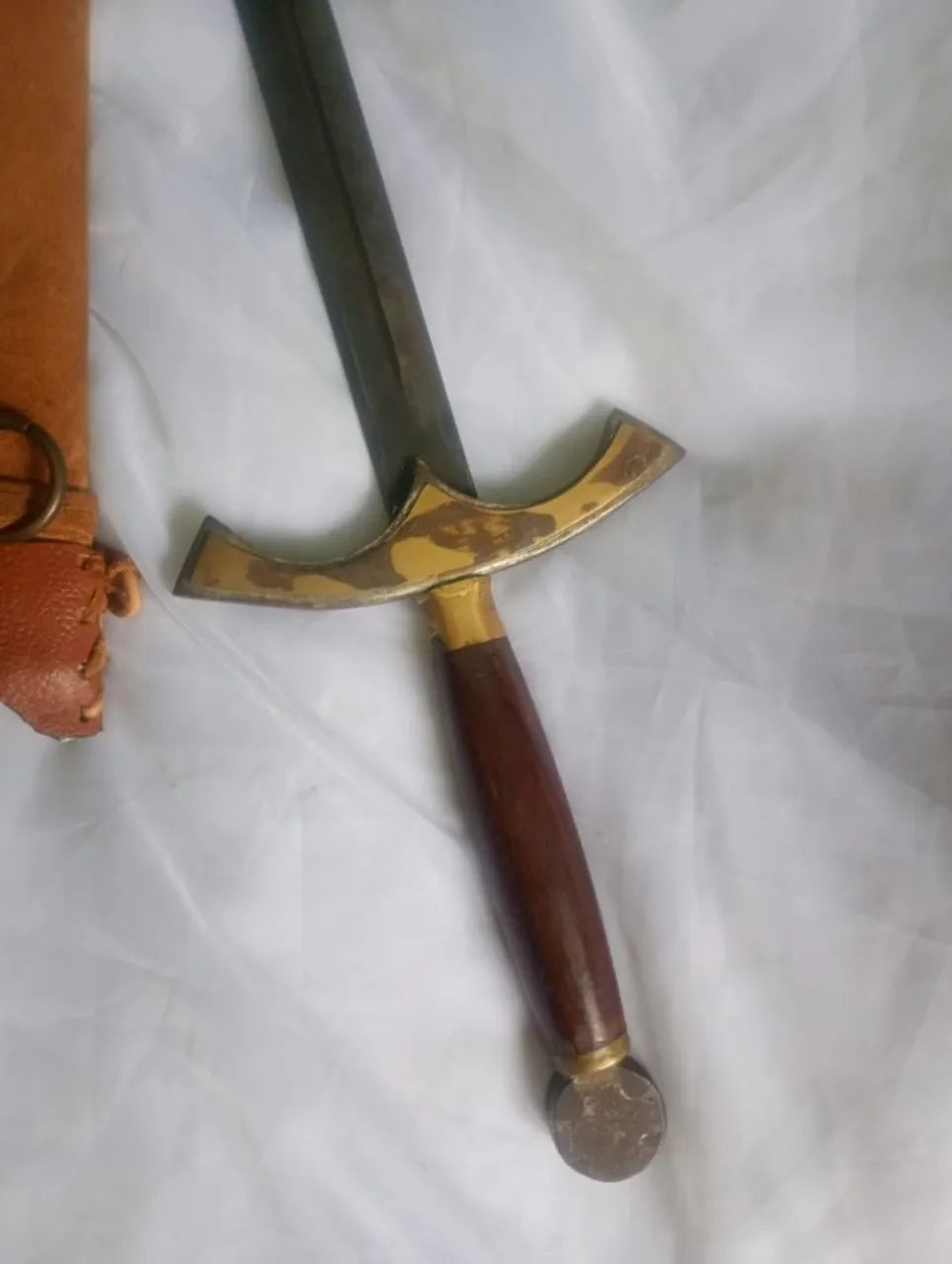 Espada / adaga medieval com bainha de couro  - Foto 2