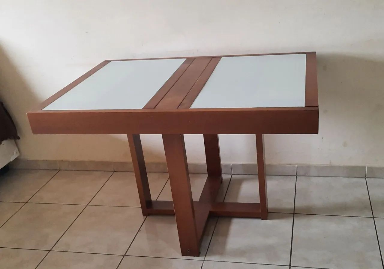 Mesa extensiva para 4 cadeiras 1.20 a 1.74 de largura 80 de profundidade