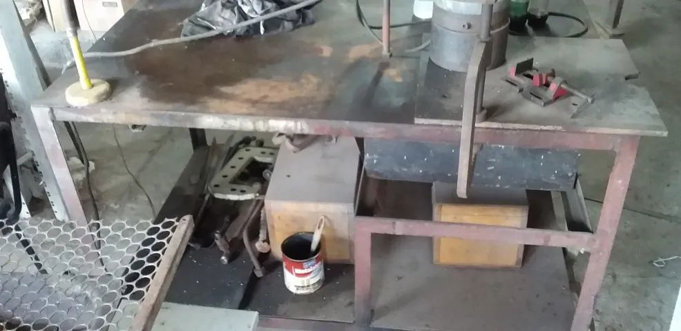 Bancada com morsa - Foto 3
