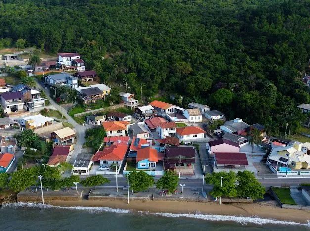 More a 150 metros do mar do Ribeirão da Ilha, Florianópolis/SC - Foto 4