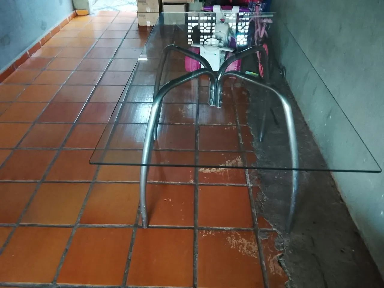 Mesa de Jantar Retangular com Tampo de Vidro e Base de Metal" - Foto 2