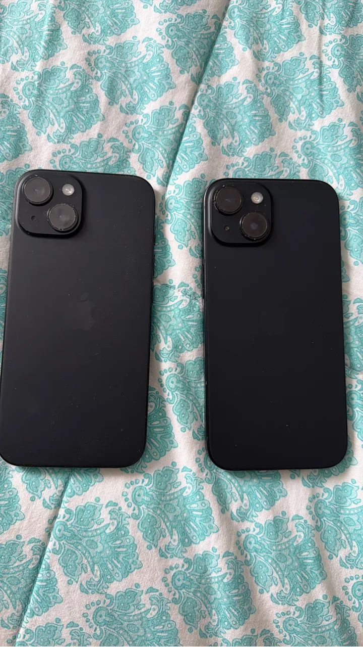 Dois Iphones 15 - Semi Novos (Bateria 83% e 88%)
