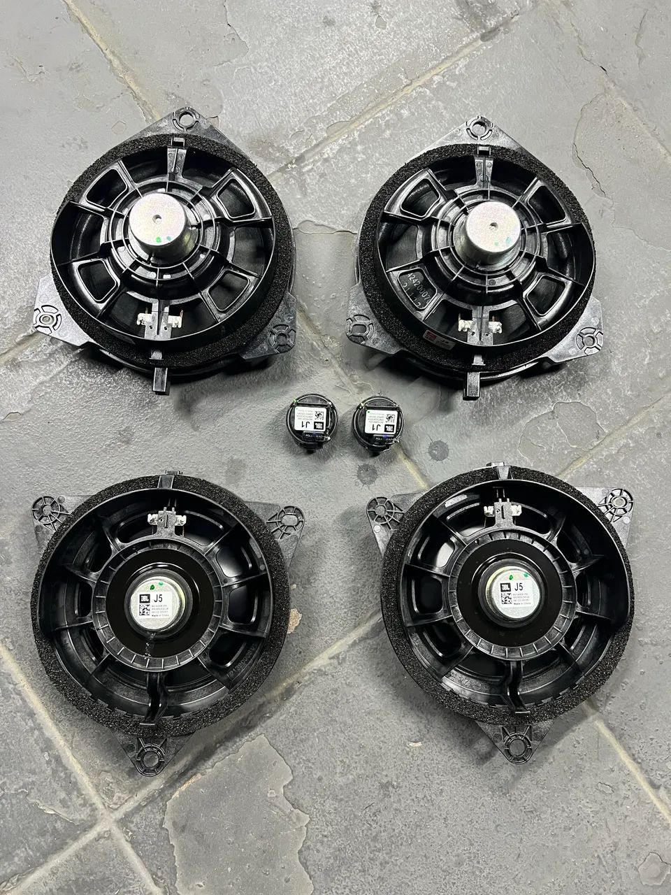 Auto falantes JBL originais Hillux - Peças para carros, vans e