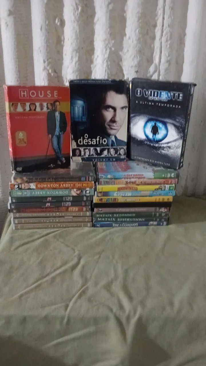 LOTE dvd 3 boxes e 19 dvds - Foto 2