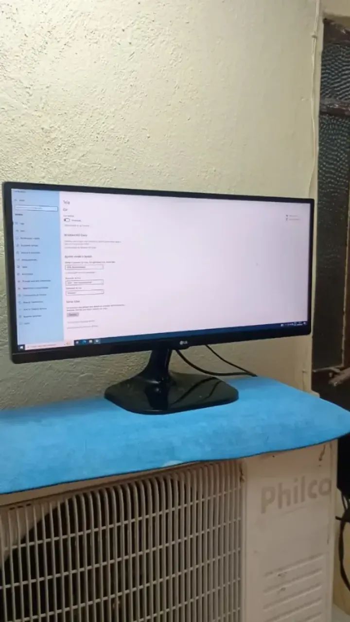Monitor LG UltraWide de 25 polegadas (Só Venda)