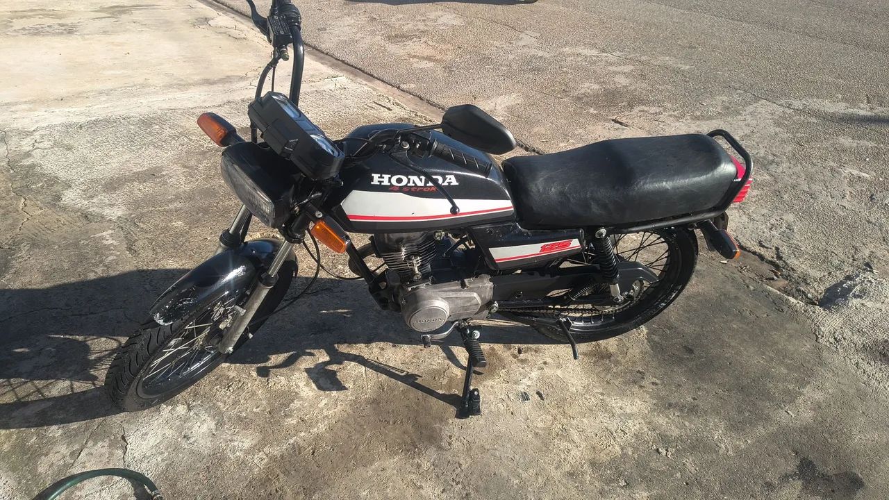 CG 125 (leilão) com nota fiscal e placa 