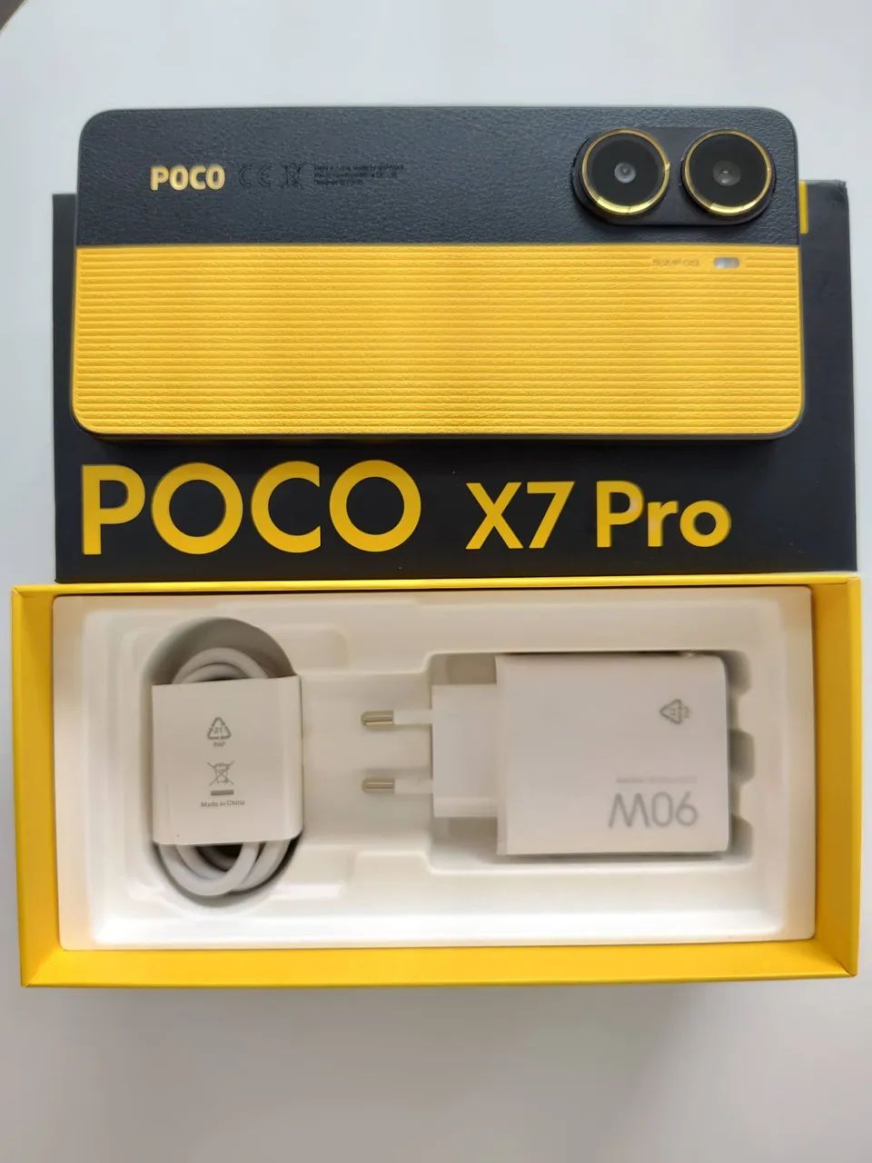 POCO X7 Pro 12GB/512GB イエロー 美品 Poco X7 Pro 5G 12Gb RAM RAM 512Gb - Amarelo - Celulares e
