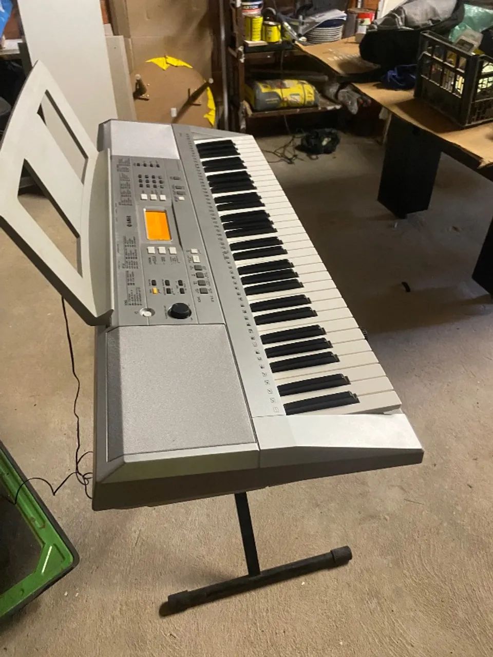 Vendo teclado semi novo