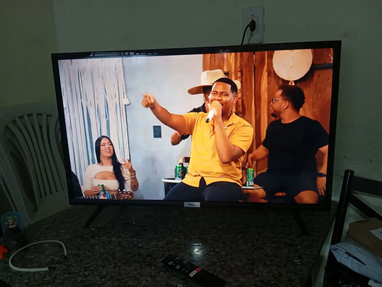 TV TCL 32 polegadas SMART  - Foto 2